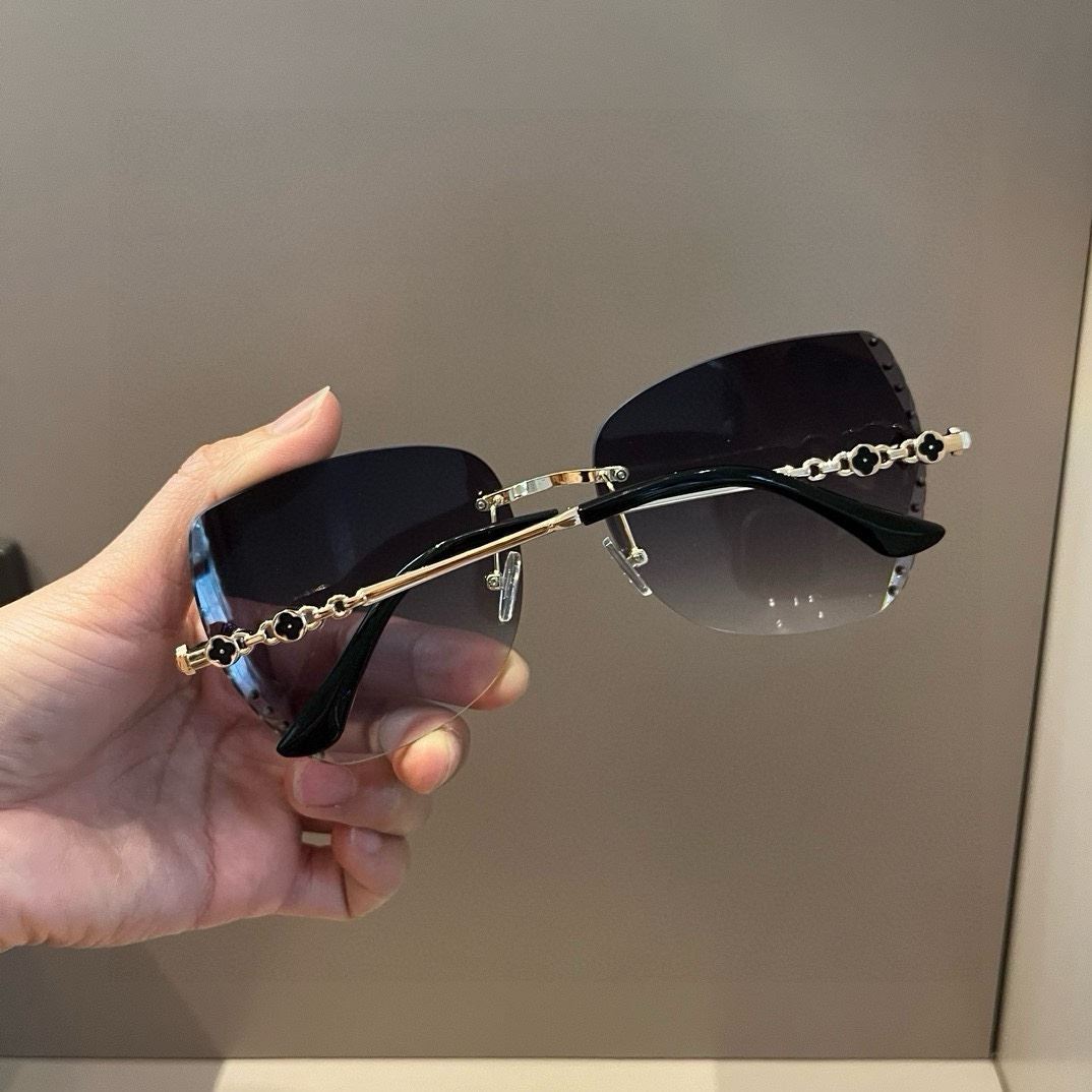 Louis Vuitton Sunglasses